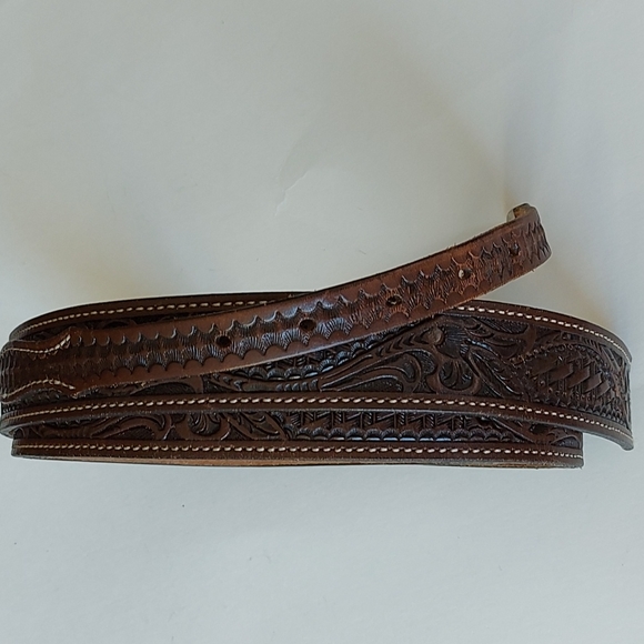 Leather Western Belt - Picture 6 of 17
